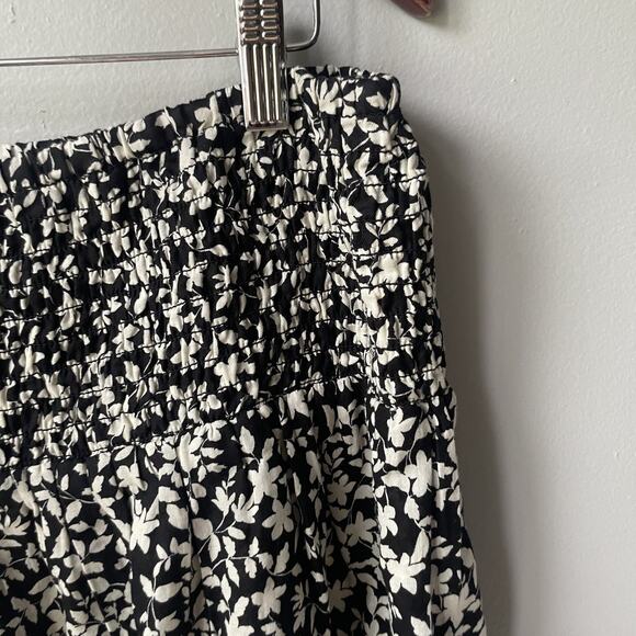 J. Jill Smocked Waist layered Skirt Womens A-Line Size Large Black Floral Cotton - Picture 5 of 8